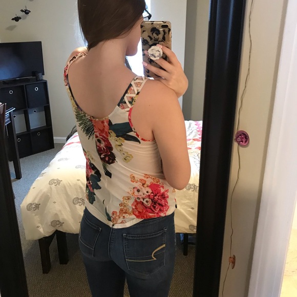 White floral printed tank top - Picture 3 of 4